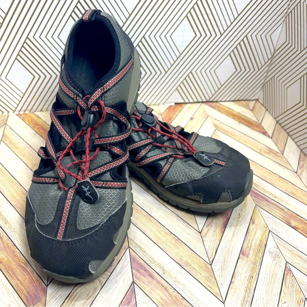 Chaco Outcross Hiking Trail Outdoor Shoes sandals Youth Kids Size 5‎ sb4